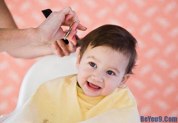 Mẹo chăm sóc giúp trẻ ó mái tóc đẹp, bóng mượt