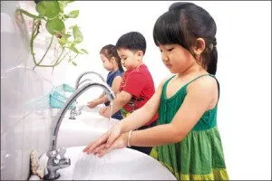 10 thói quen tốt cho bé bố mẹ nên biết